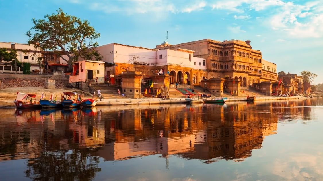 3-Day Mathura Vrindavan with Agra Tour Package
