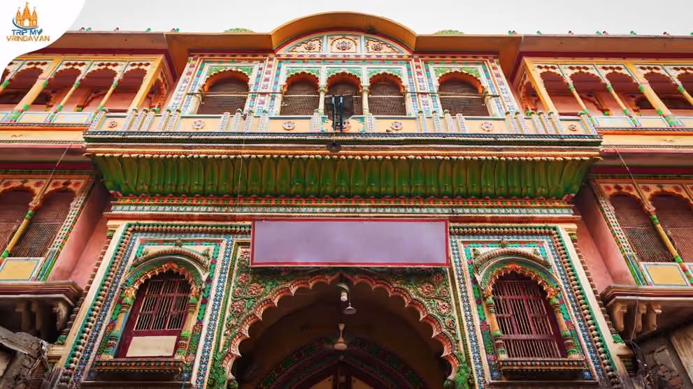 Dwarkadhish Temple Mathura: Timings, History, Aarti, Entry Fees & Complete Darshan Details