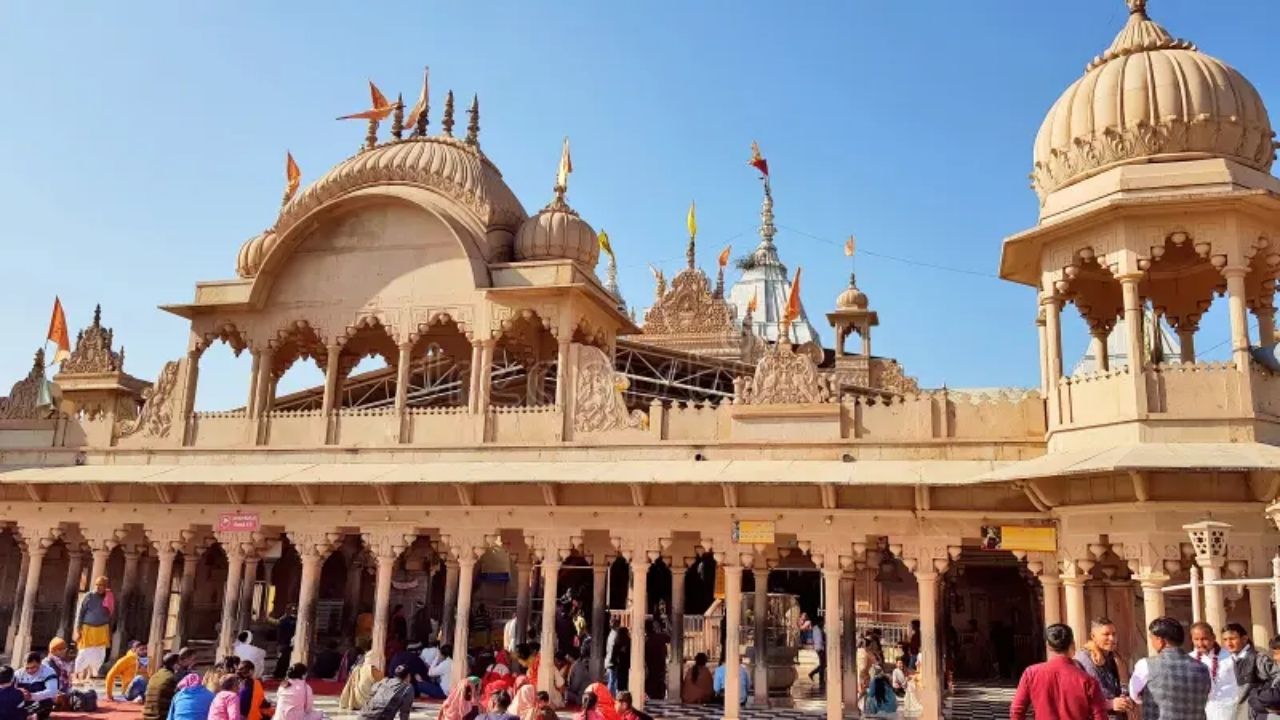 Shri Radha Rani Temple Barsana Timings VIP Darshan Booking Lathmar Shri Radha Rani Temple Barsana Timings VIP Darshan Booking Lathmar